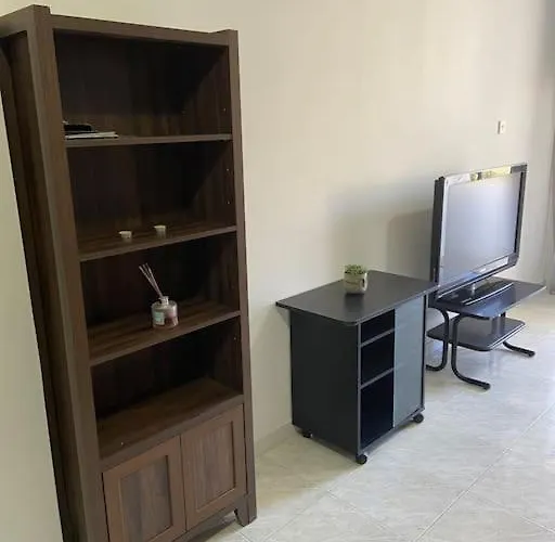 Paradise Homes 17 ラルナカ